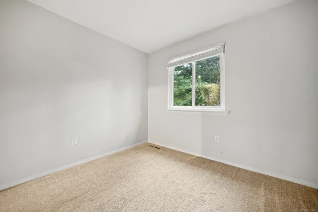 $2,700 | 45 Conestoga Way, Unit 45, Glastonbury, CT 06033