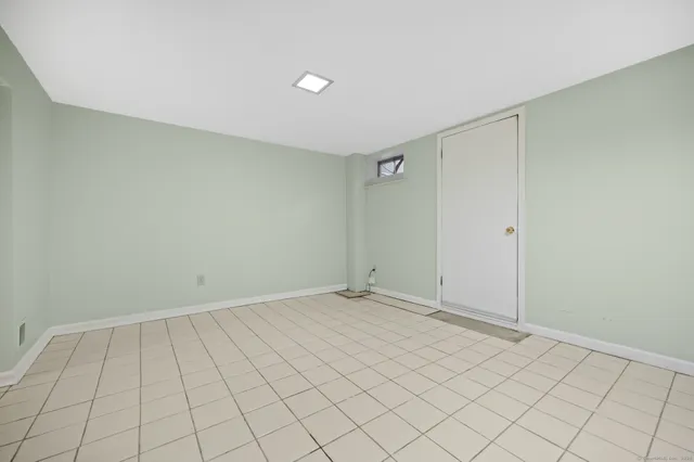 $2,700 | 45 Conestoga Way, Unit 45, Glastonbury, CT 06033