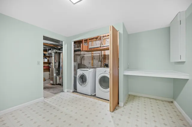 $2,700 | 45 Conestoga Way, Unit 45, Glastonbury, CT 06033