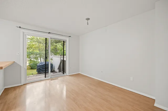 $2,700 | 45 Conestoga Way, Unit 45, Glastonbury, CT 06033