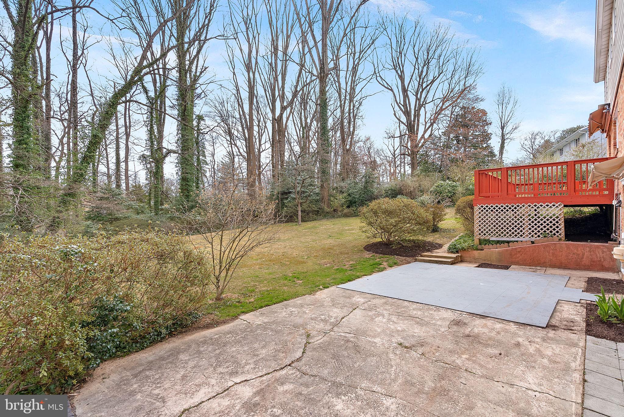 10021 Glenmere Road Fairfax, VA 22032 - Photo 40 of 45 a view of a backyard