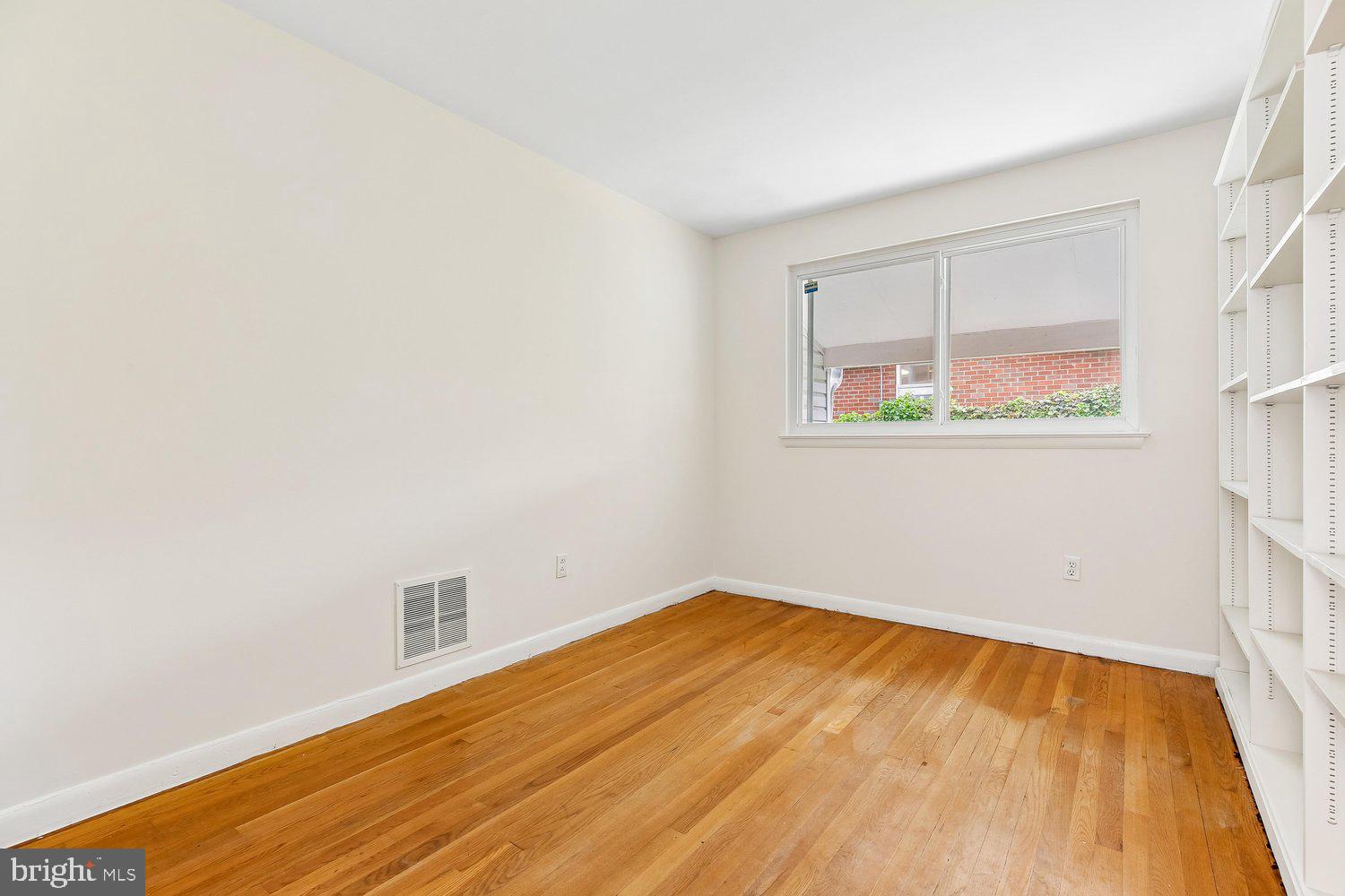 1002 North Belgrade Road Silver Spring, MD 20902 - Photo 28 of 46 Bedroom 4