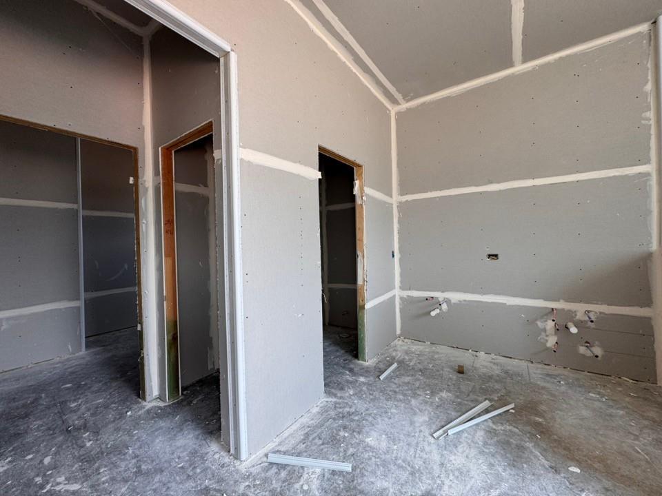 121 Oak Grv Way Springtown, TX 76082 - Photo 10 of 13 Additional content