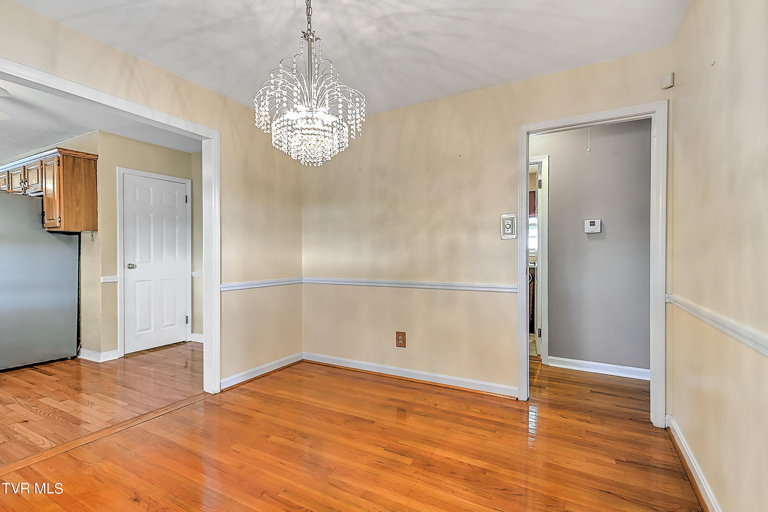 191 Grandview Road Bristol, VA 24201 - Photo 17 of 64 191 Grandview GDawg-22