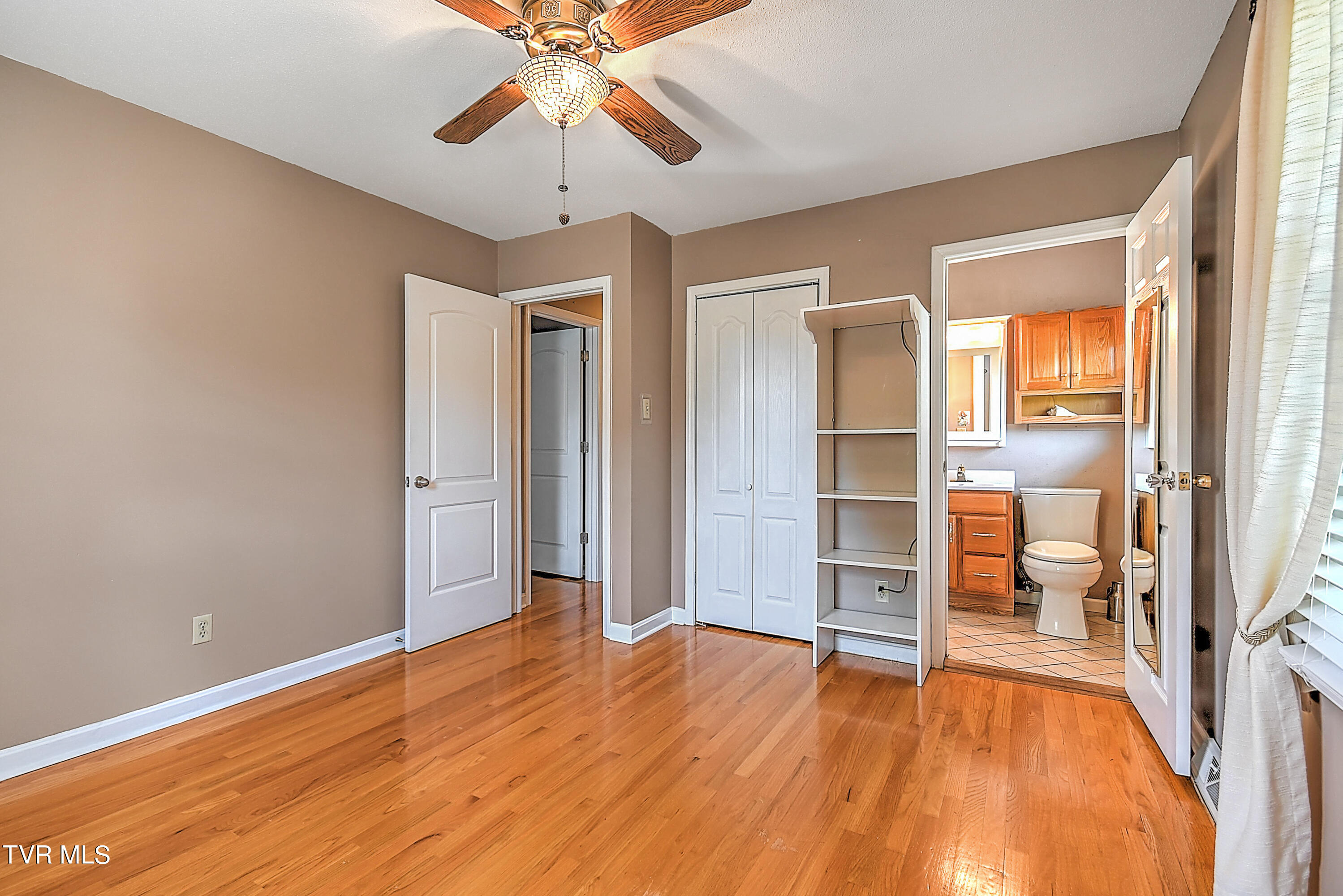 191 Grandview Road Bristol, VA 24201 - Photo 24 of 64 191 Grandview GDawg-30