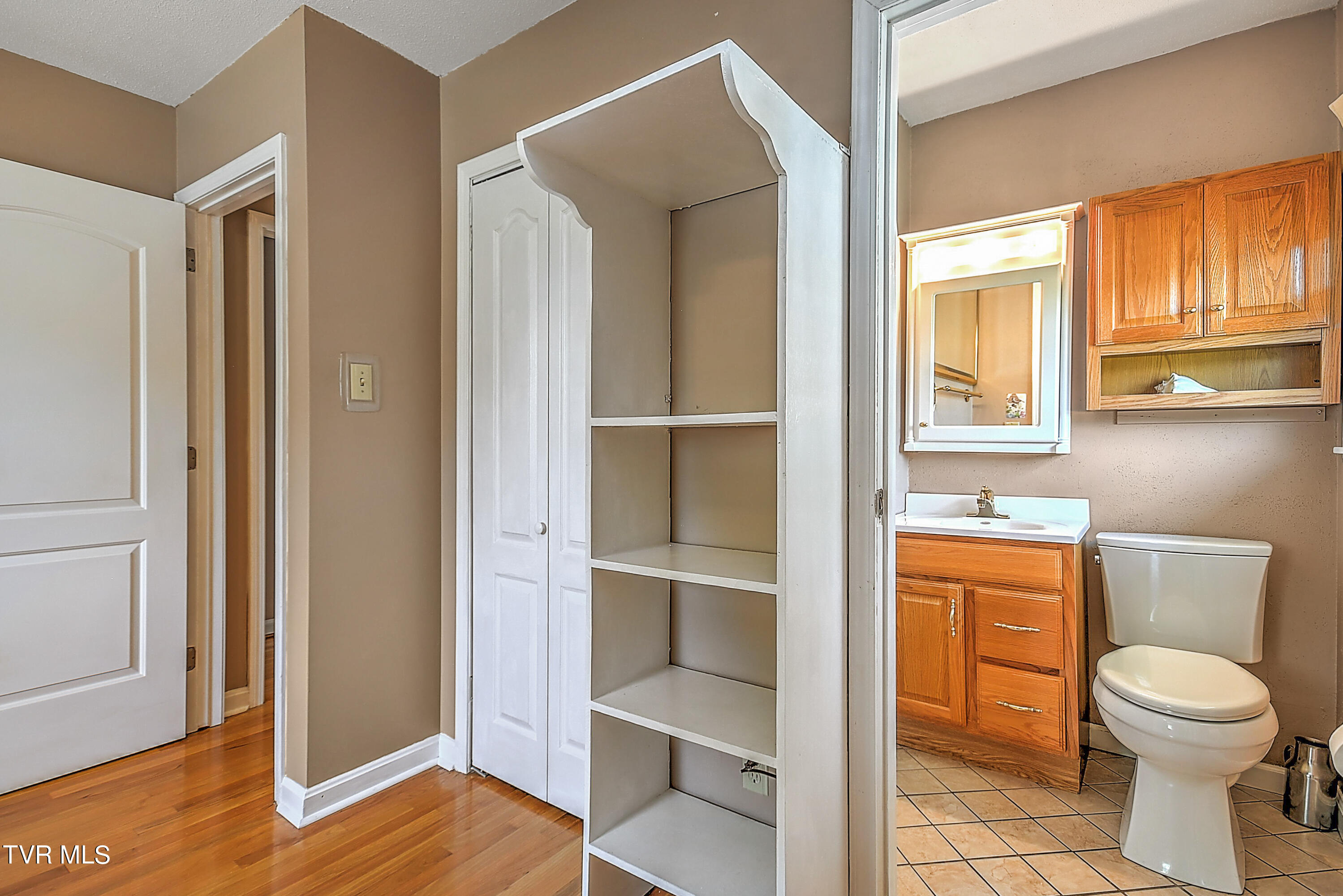 191 Grandview Road Bristol, VA 24201 - Photo 25 of 64 191 Grandview GDawg-32