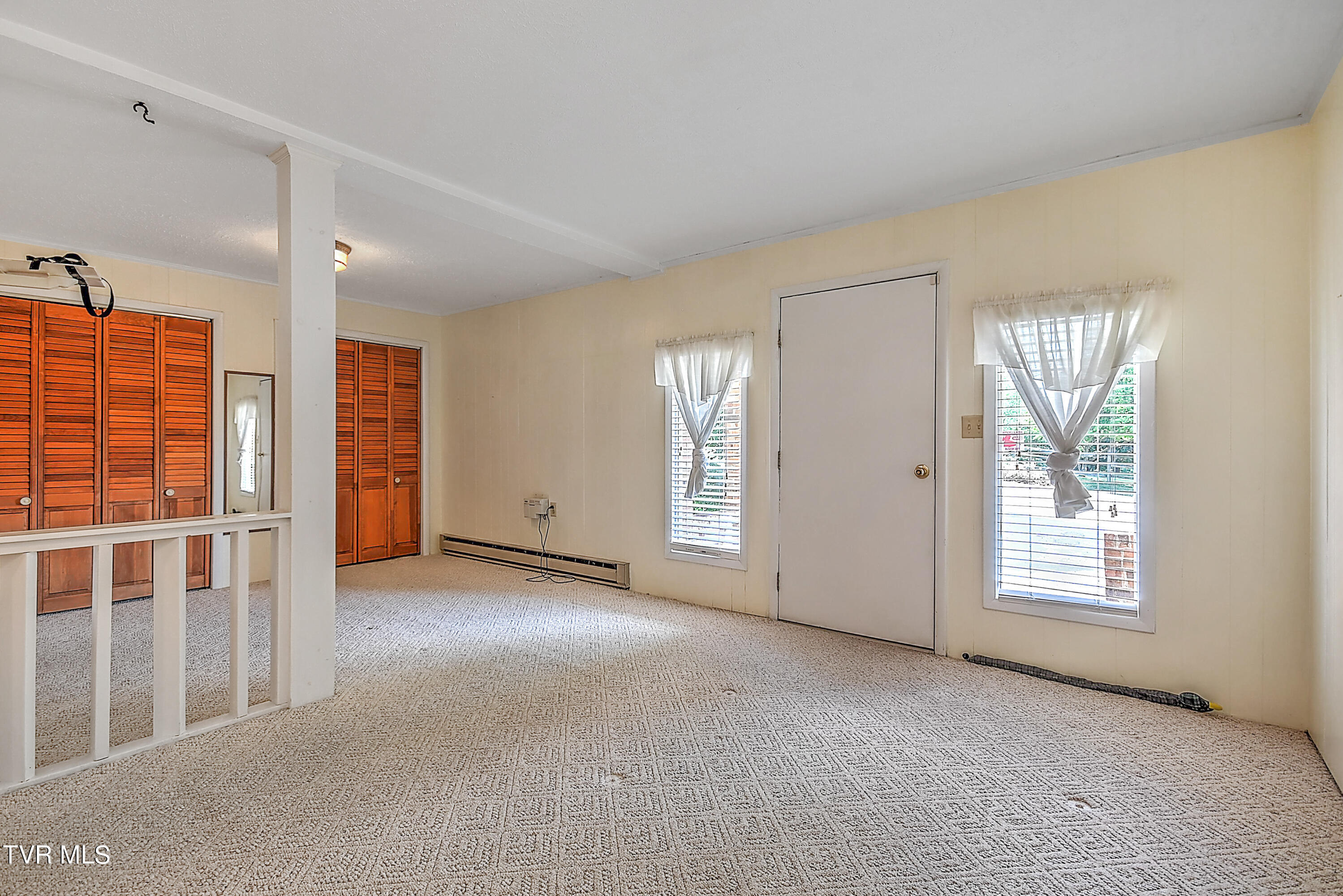 191 Grandview Road Bristol, VA 24201 - Photo 32 of 64 191 Grandview GDawg-39