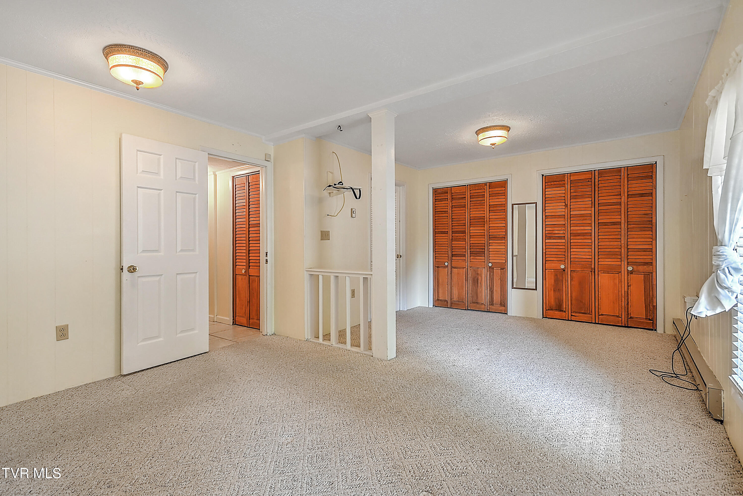 191 Grandview Road Bristol, VA 24201 - Photo 34 of 64 191 Grandview GDawg-41
