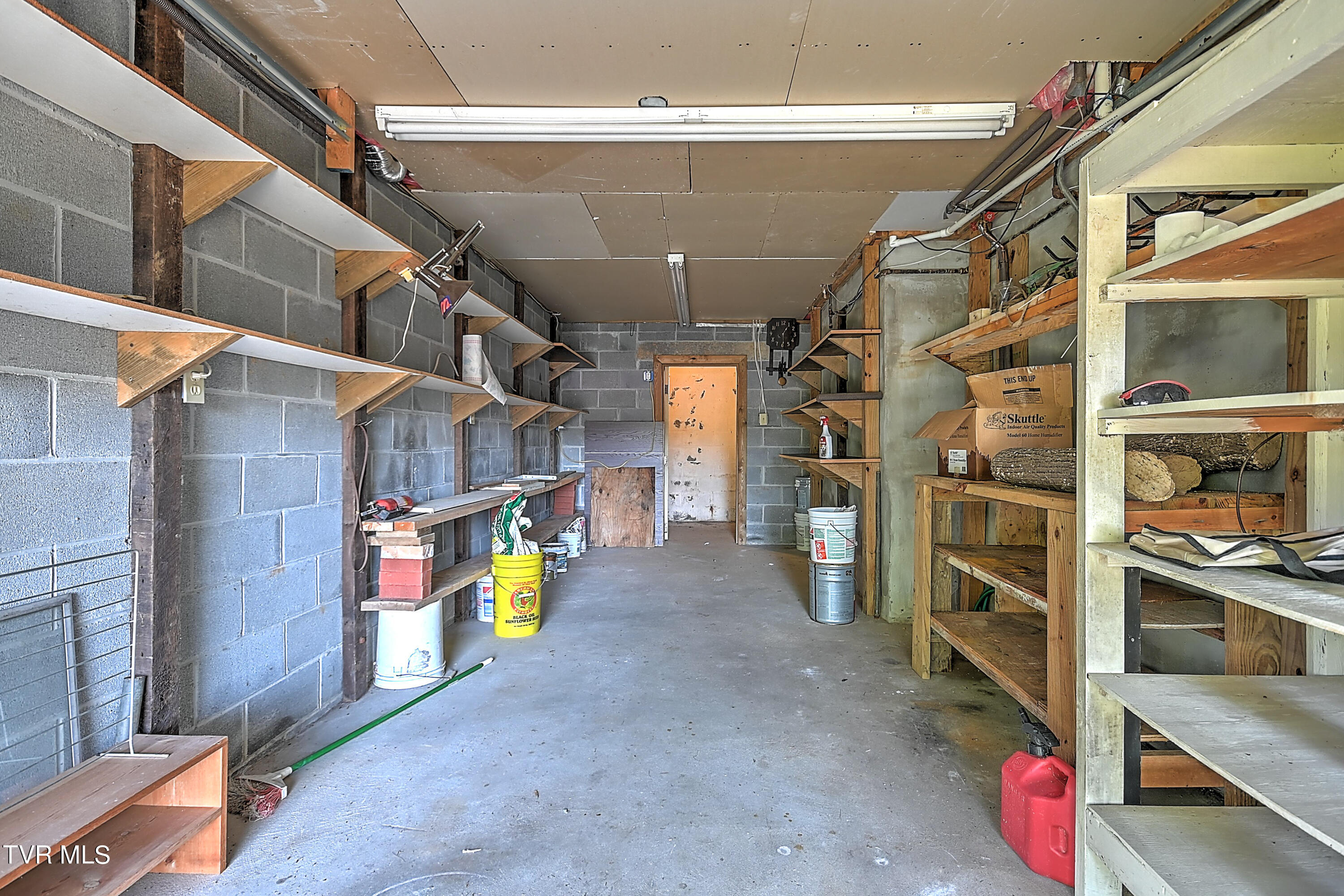 191 Grandview Road Bristol, VA 24201 - Photo 40 of 64 191 Grandview GDawg-48