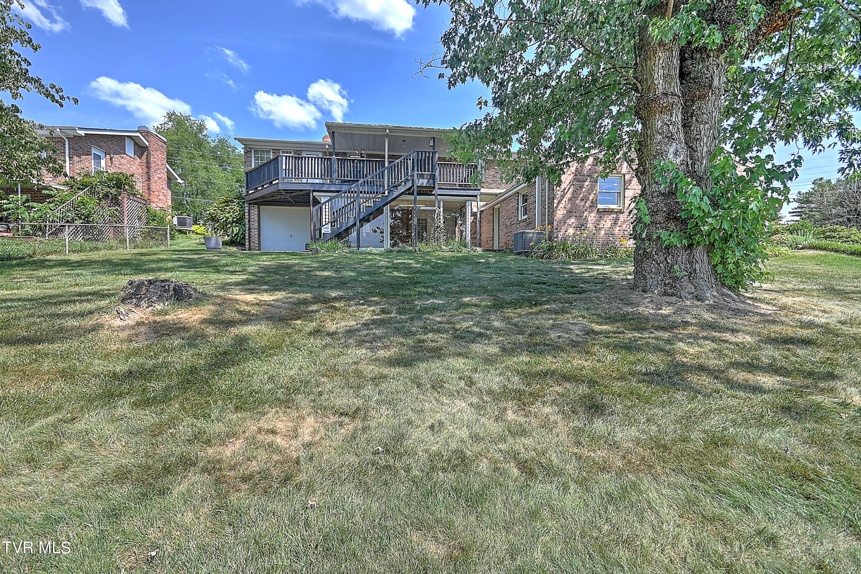 191 Grandview Road Bristol, VA 24201 - Photo 45 of 64 191 Grandview GDawg-54