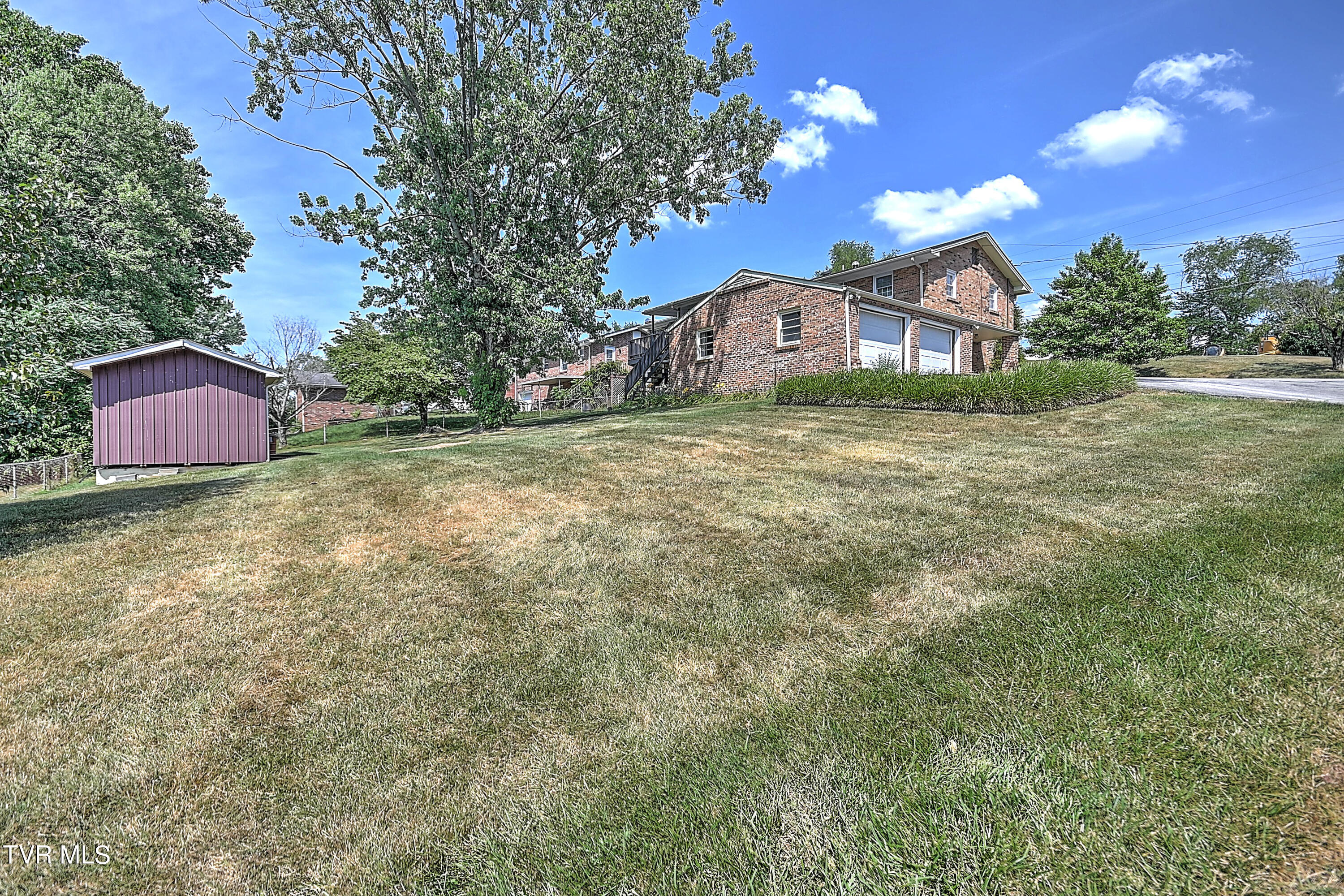 191 Grandview Road Bristol, VA 24201 - Photo 46 of 64 191 Grandview GDawg-55