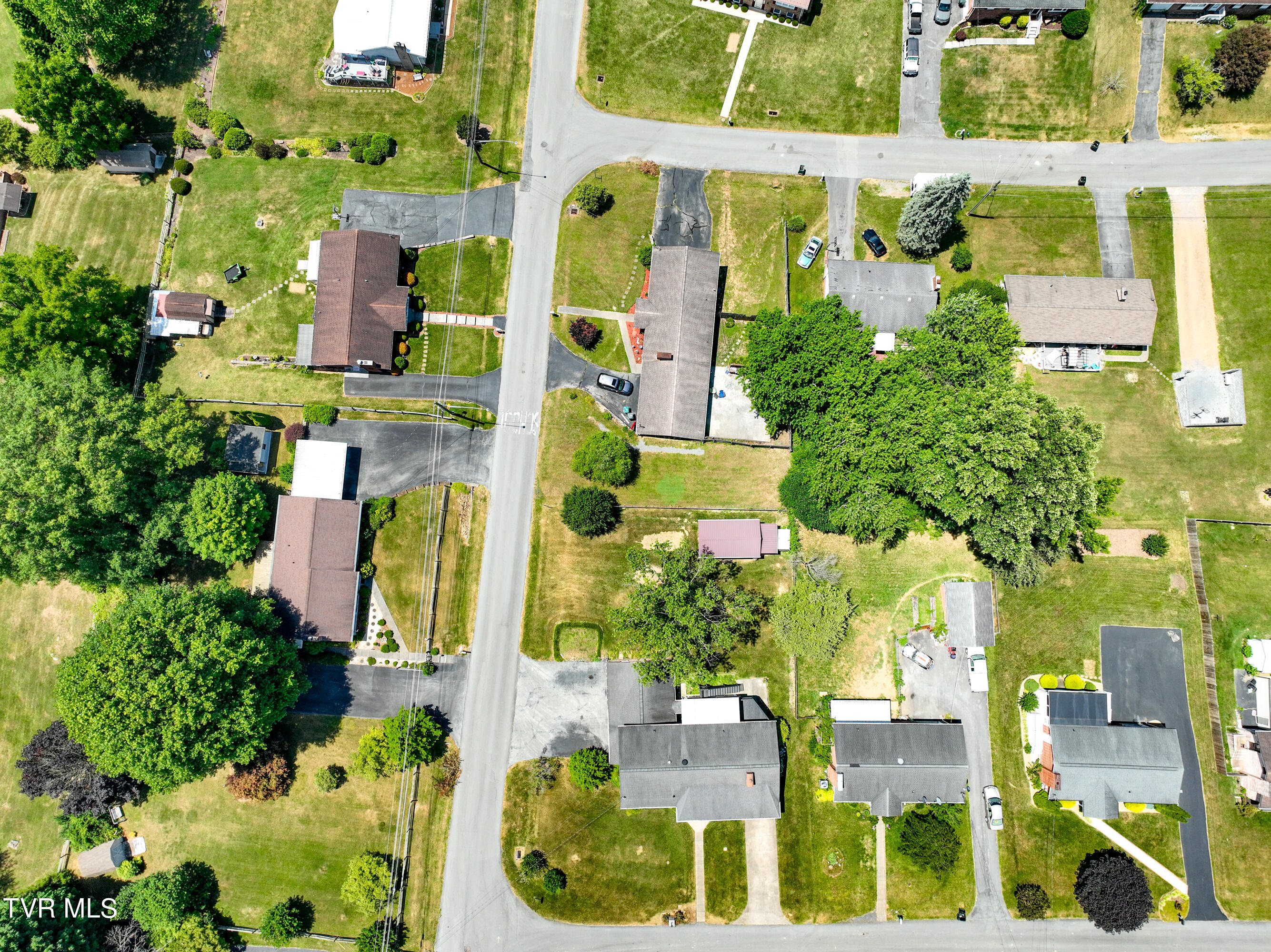 191 Grandview Road Bristol, VA 24201 - Photo 52 of 64 191 Grandview Drone-21
