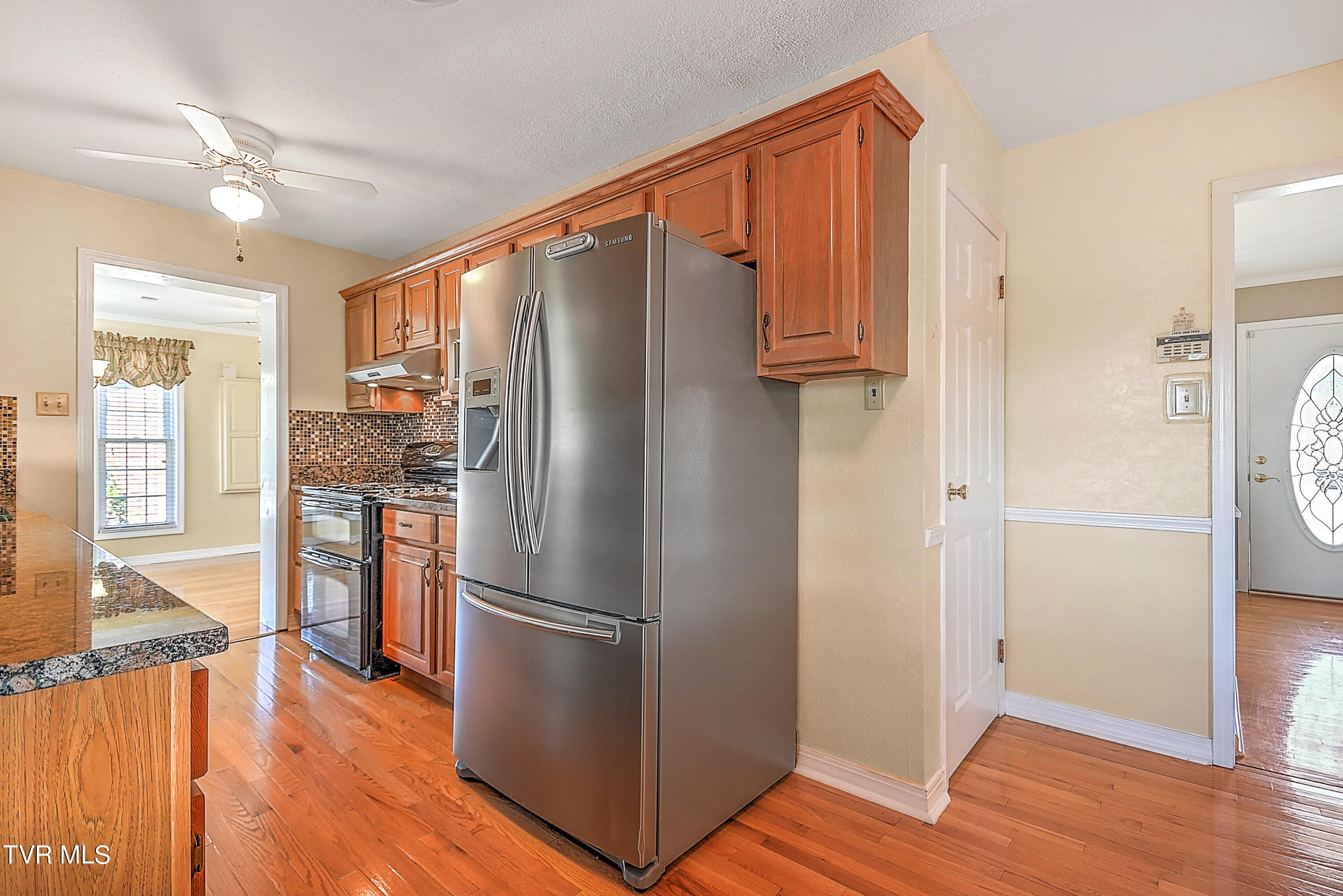 191 Grandview Road Bristol, VA 24201 - Photo 10 of 64 191 Grandview GDawg-13