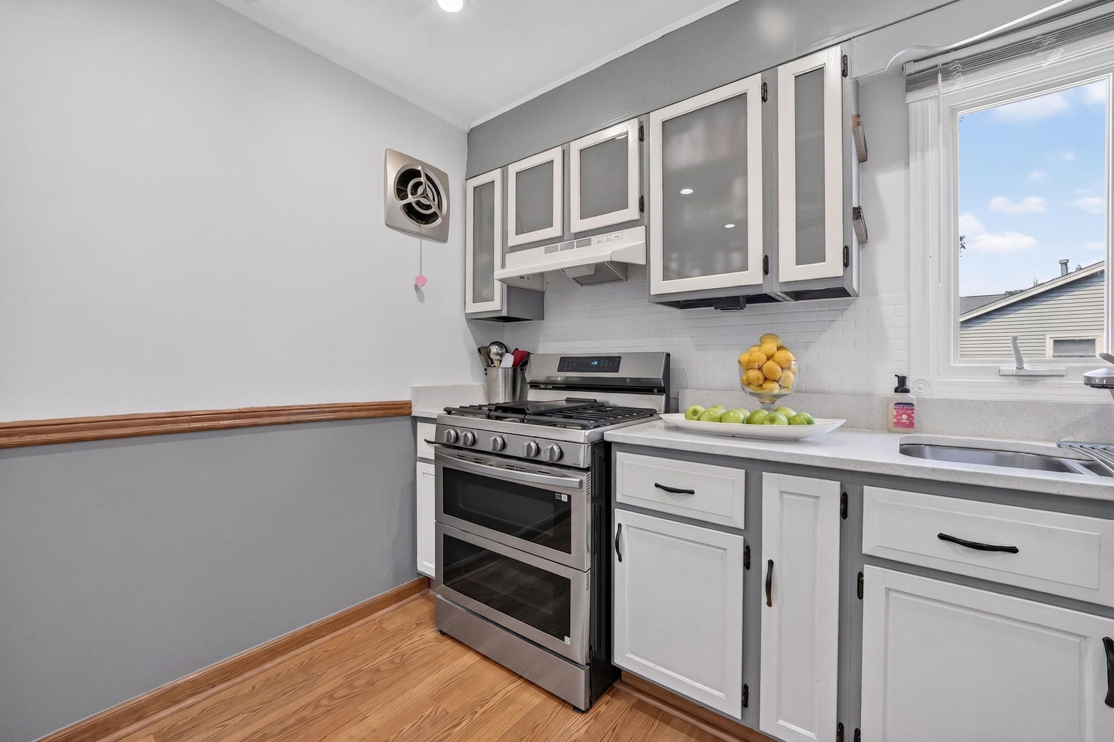 472 Douglas Road Batavia, IL 60510 - Photo 9 of 42