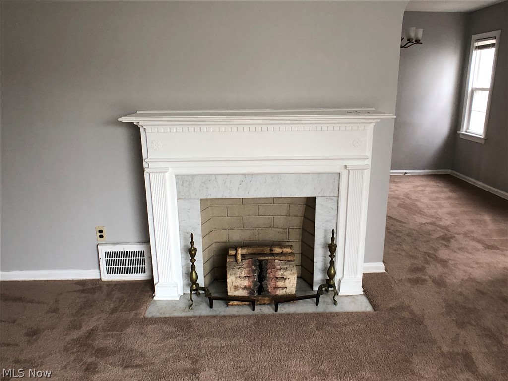 4186 Delroy Road Cleveland, OH 44121 - Photo 10 of 27
