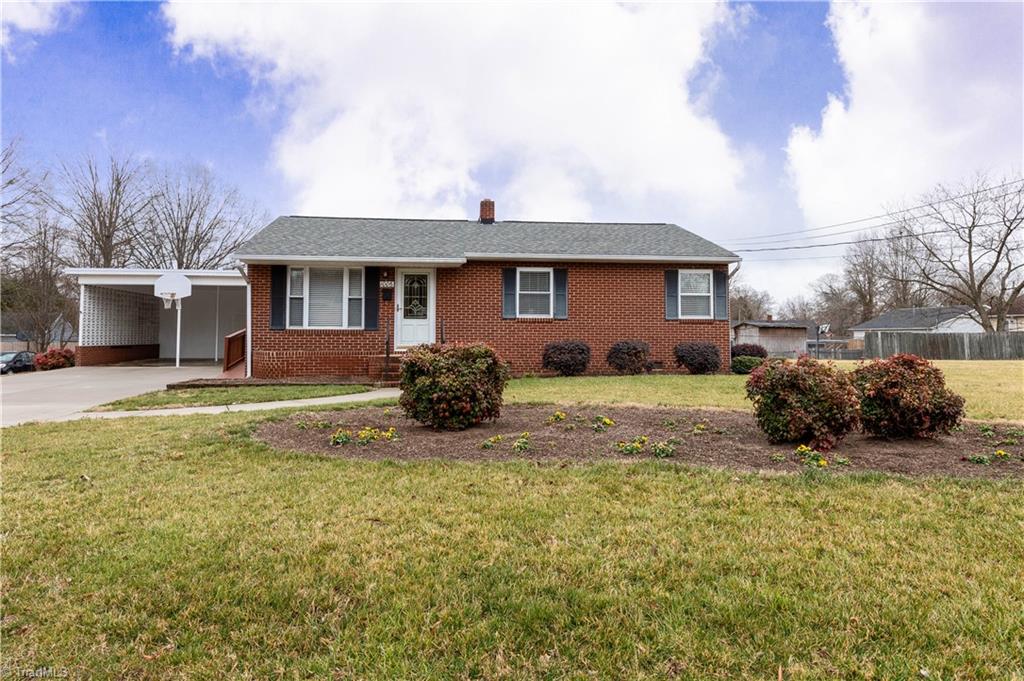 1006 Bridges Drive High Point, NC 27262 - Photo 1 of 24