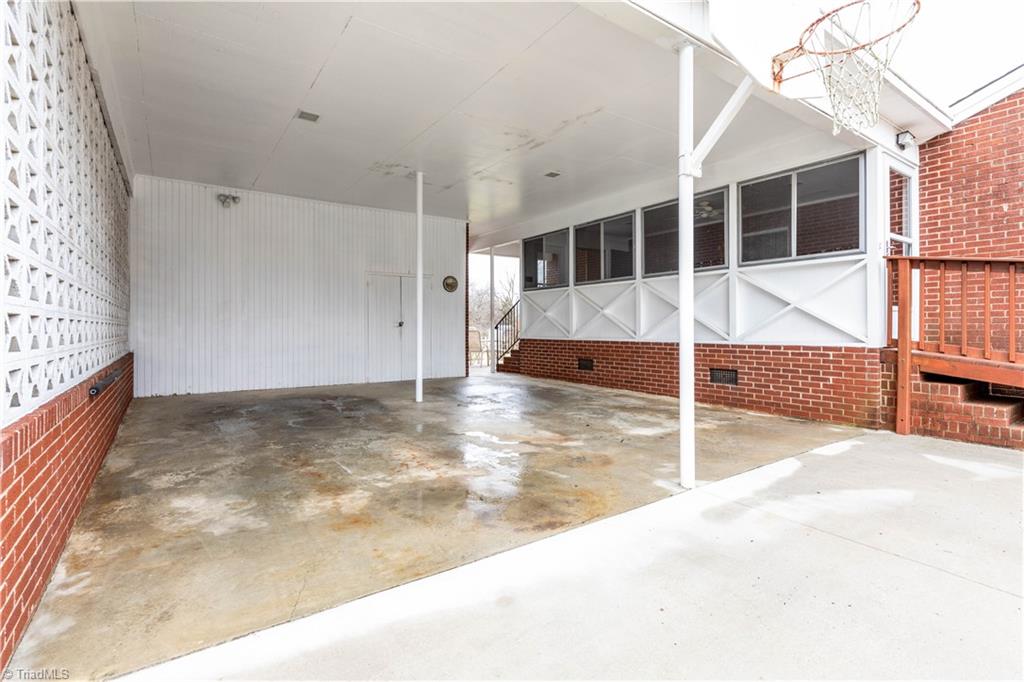1006 Bridges Drive High Point, NC 27262 - Photo 22 of 24