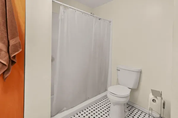 $285,000 | 2365 West Temperance Road, Temperance, MI 48182