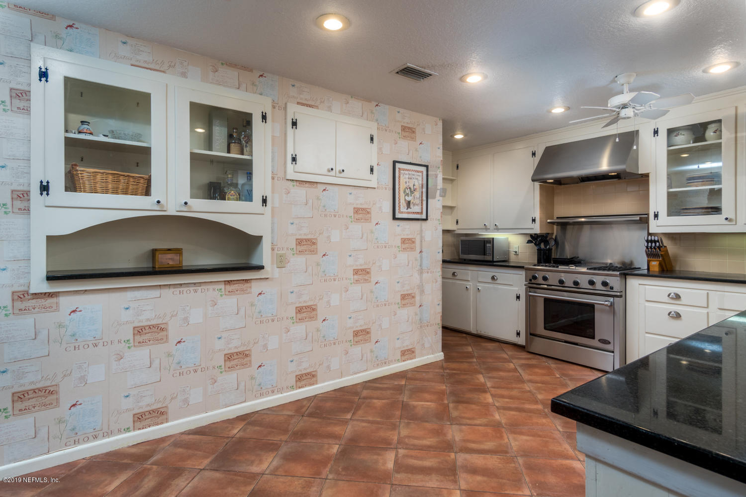 6349 Smallwood Road Jacksonville, FL 32216 - Photo 14 of 36 Kitchen 3