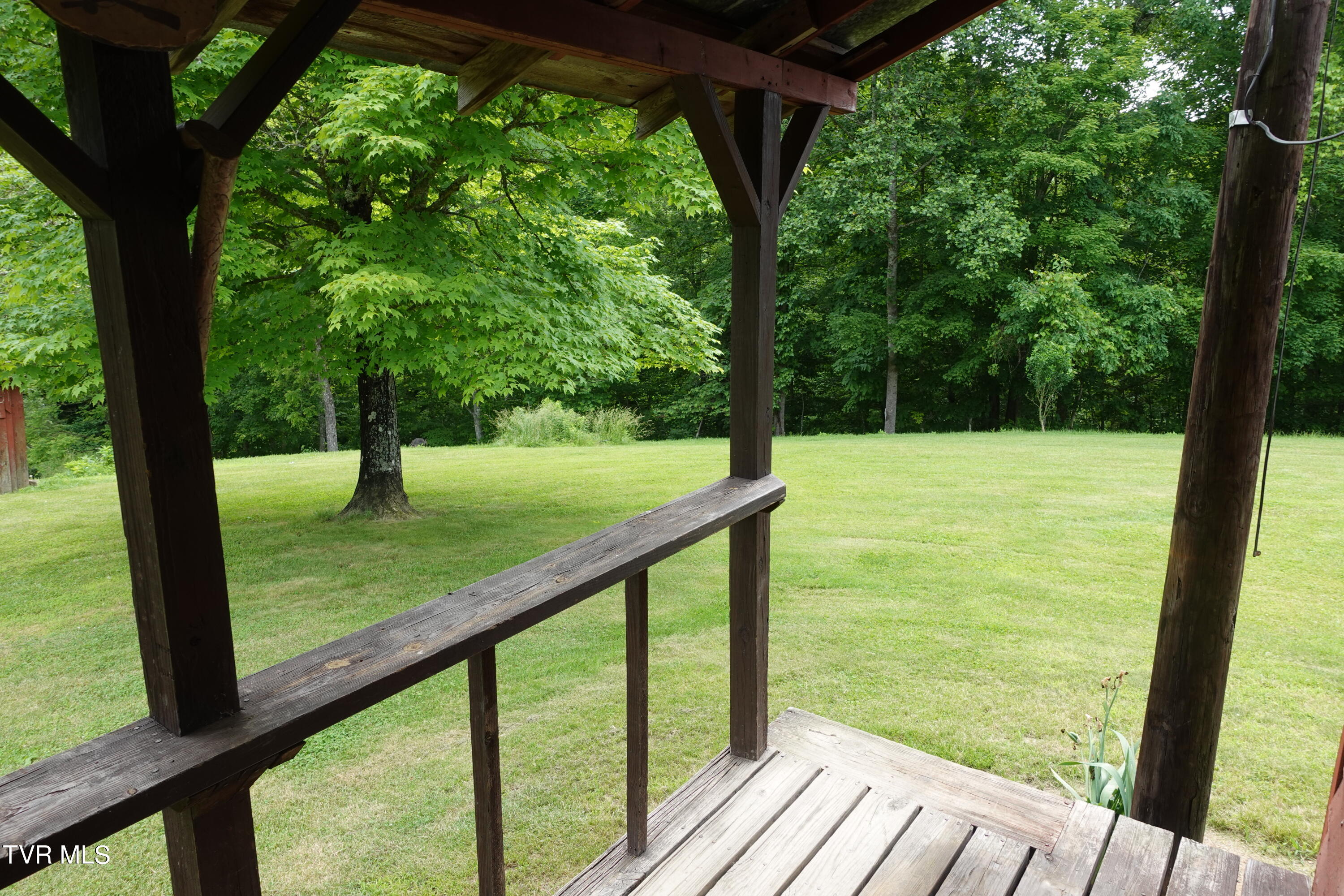 639 Dream Farm Road Birchleaf, VA 24220 - Photo 105 of 153 DSC00325