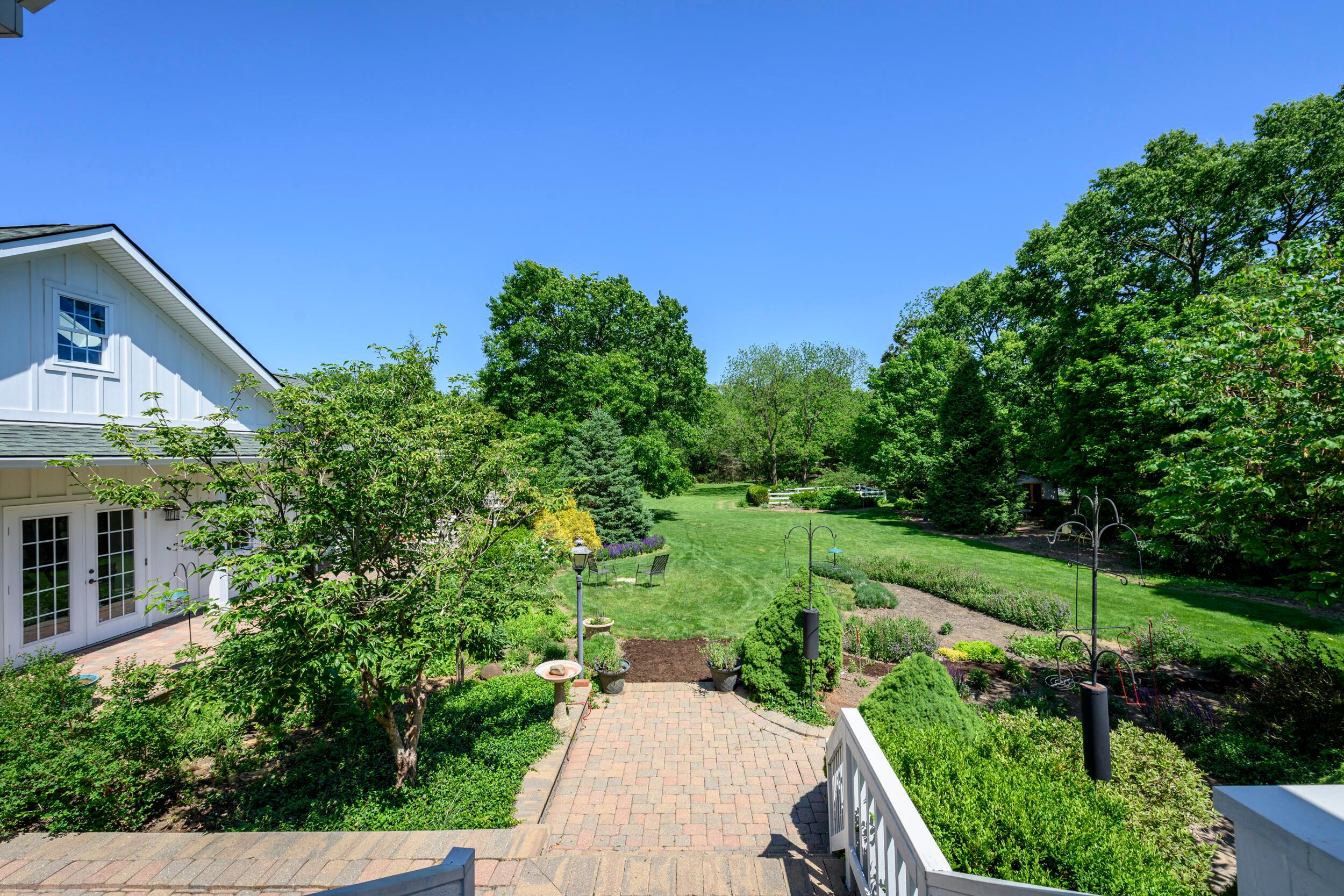 5352 Olentangy River Road Columbus, OH 43235 - Photo 25 of 38