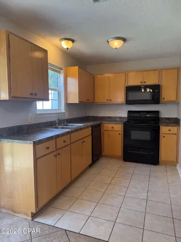 $1,650 | 4314 Catherine Street, Unit A, Panama City Beach, FL 32408