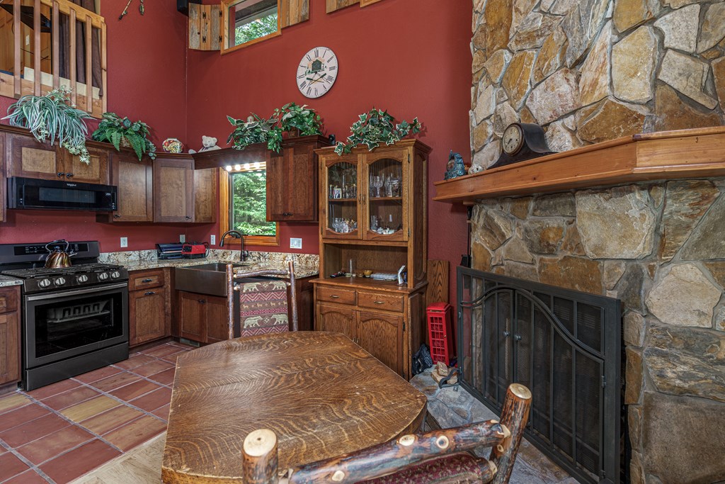 659 Lonesome Pine Road Murphy, NC 28906 - Photo 12 of 54