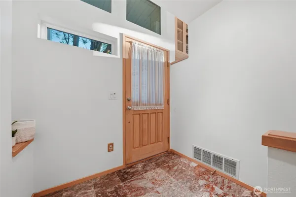 $1,175,000 | 4525 47th Avenue South, Seattle, WA 98118