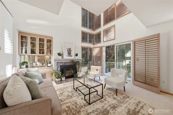 $1,175,000 | 4525 47th Avenue South, Seattle, WA 98118