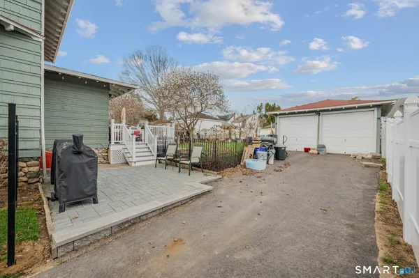 a view of a storage & utility room