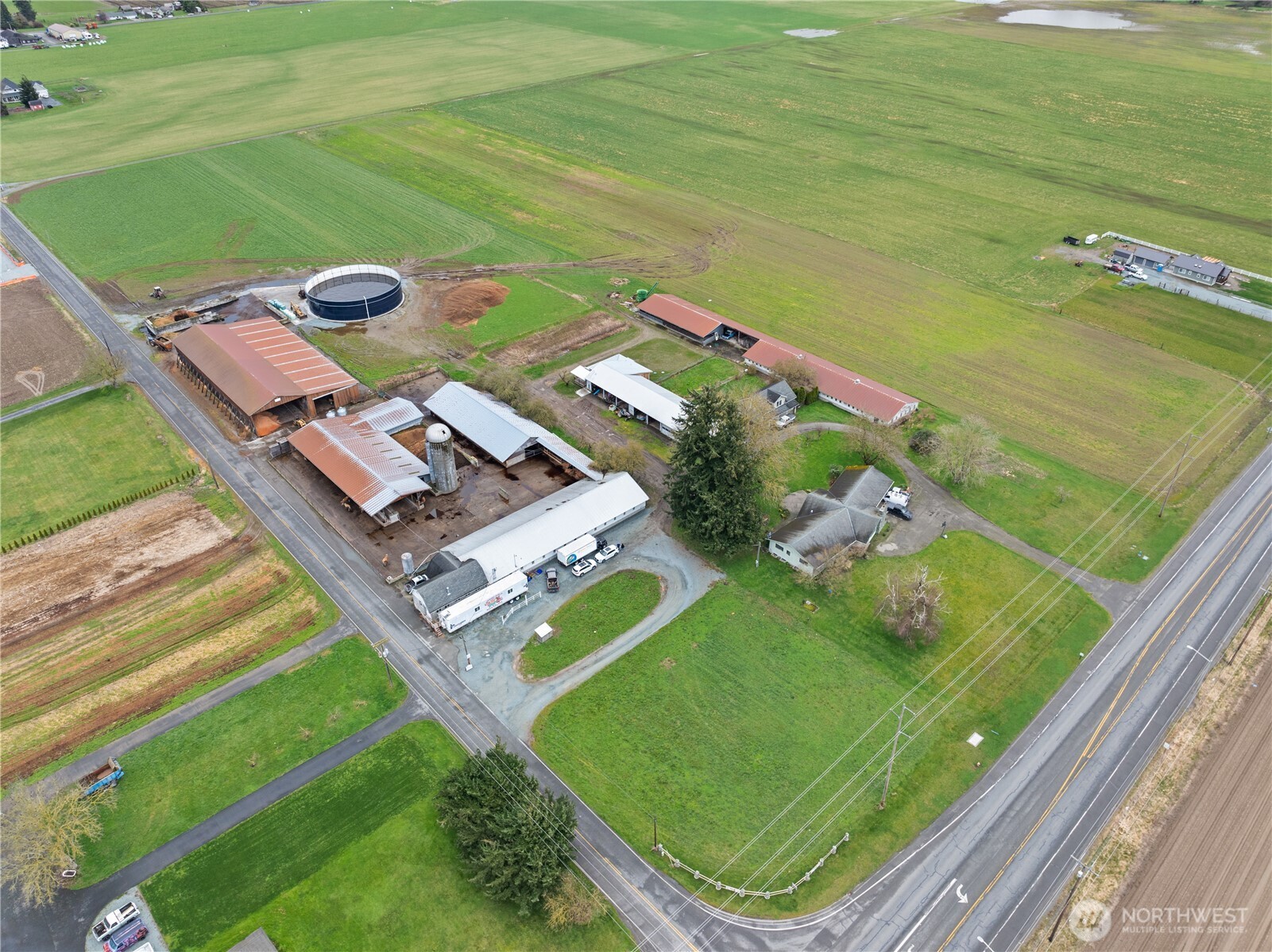21563-21567 Cook Road Sedro-Woolley, WA 98284 - Photo 6 of 38 a aerial view of a pool
