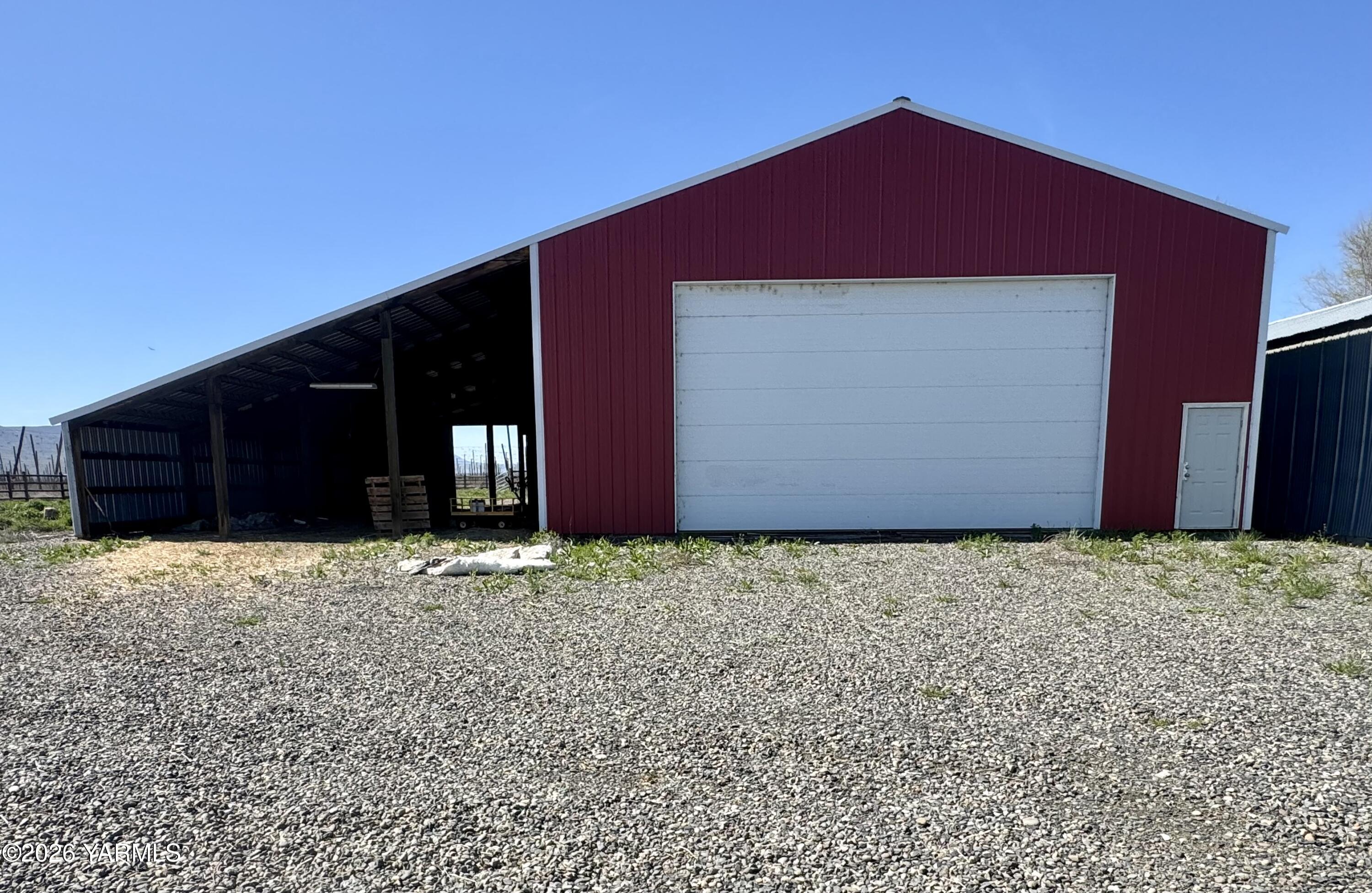 Nka Yost Road Toppenish, WA 98948 - Photo 2 of 18 Main Section of Shop