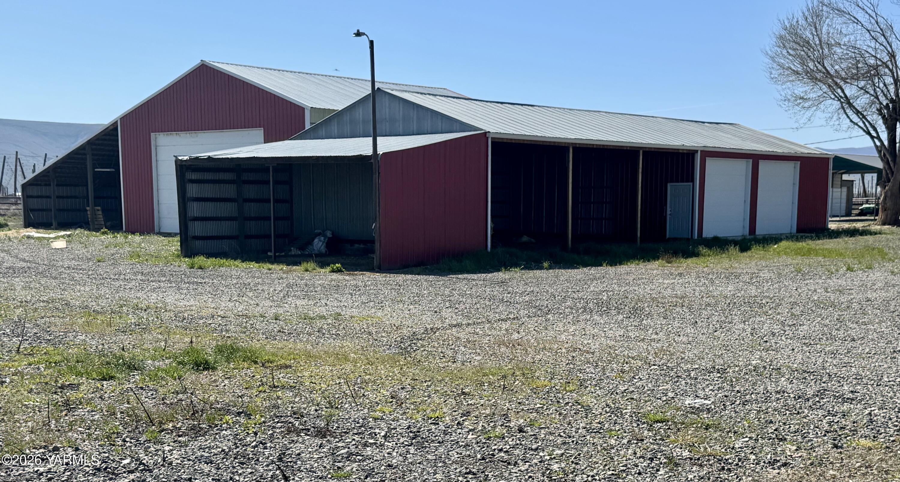 Nka Yost Road Toppenish, WA 98948 - Photo 7 of 18 Shops