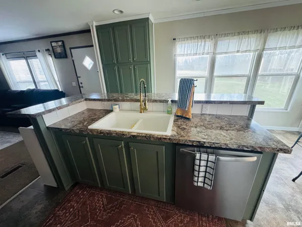 $235,000 | 11271 West Center Road, Mulkeytown, IL 62865