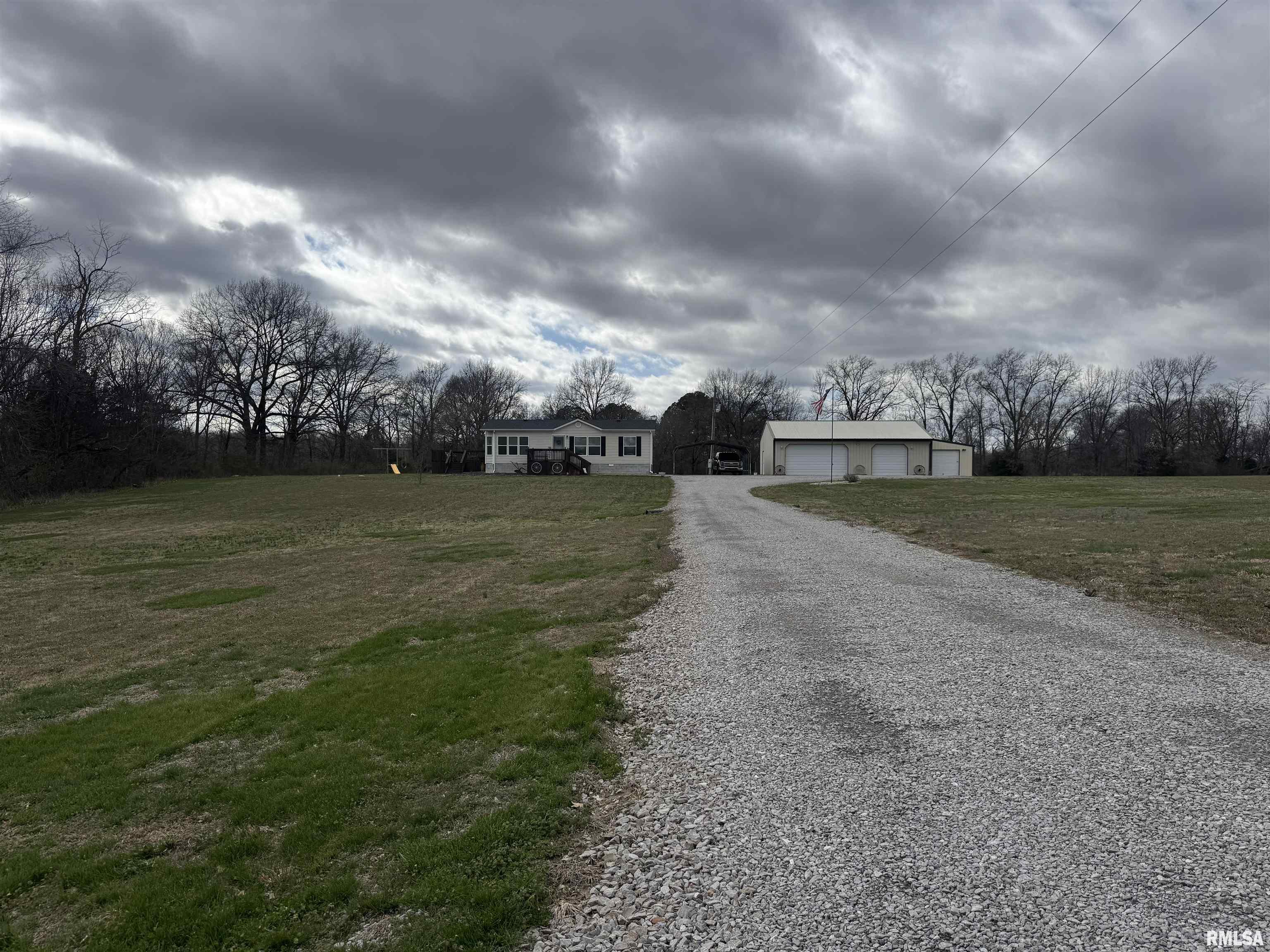 11271 West Center Road Mulkeytown, IL 62865 - Photo 2 of 28