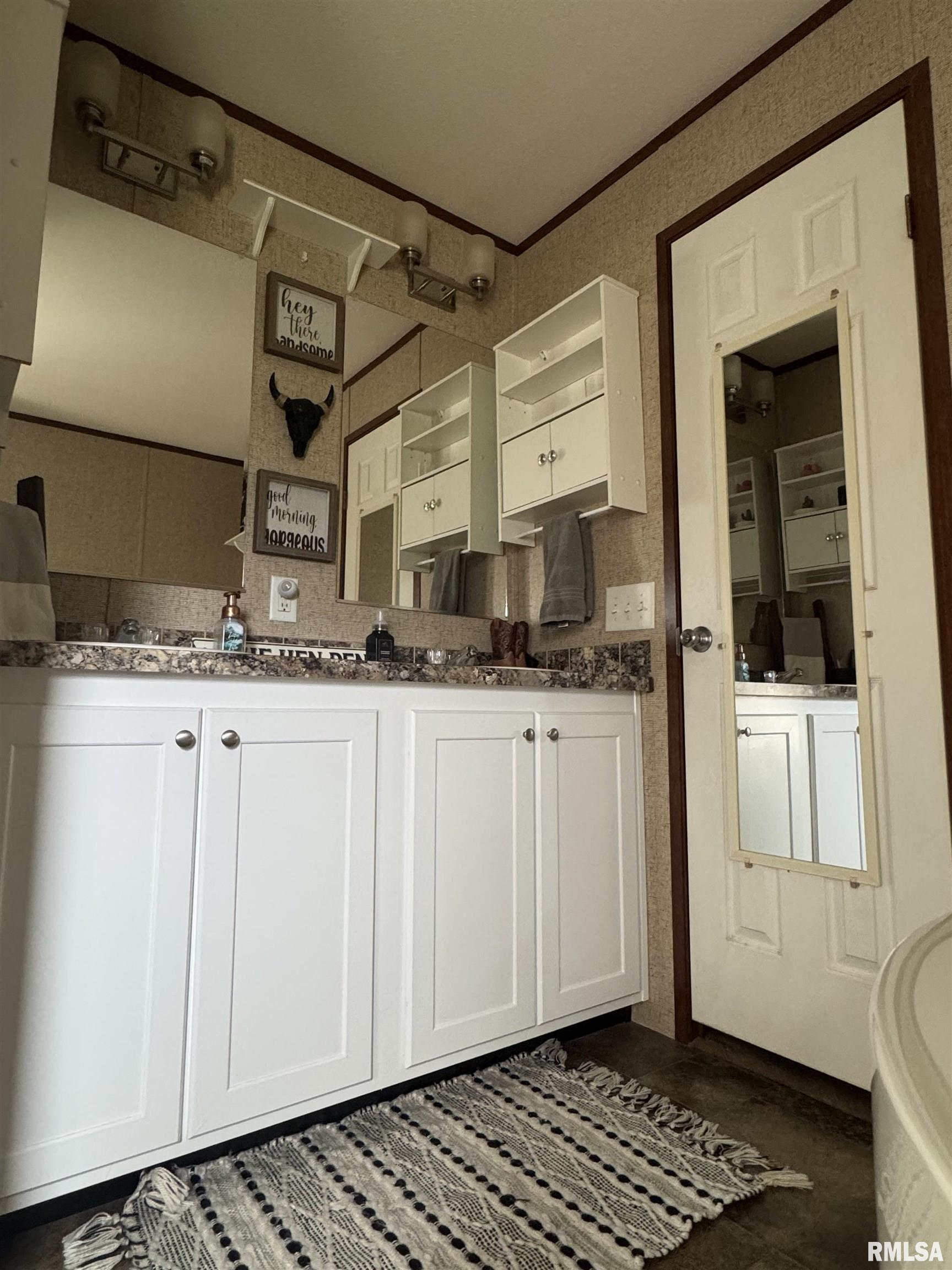 11271 West Center Road Mulkeytown, IL 62865 - Photo 7 of 28