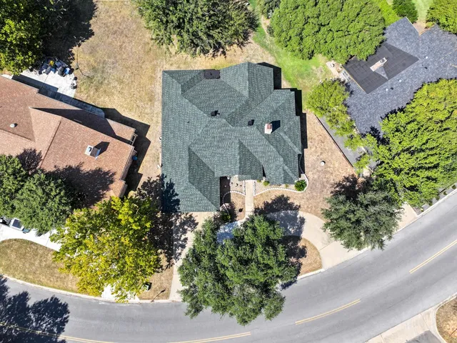 $467,000 | 120 Meadowlakes Drive, Meadowlakes, TX 78654