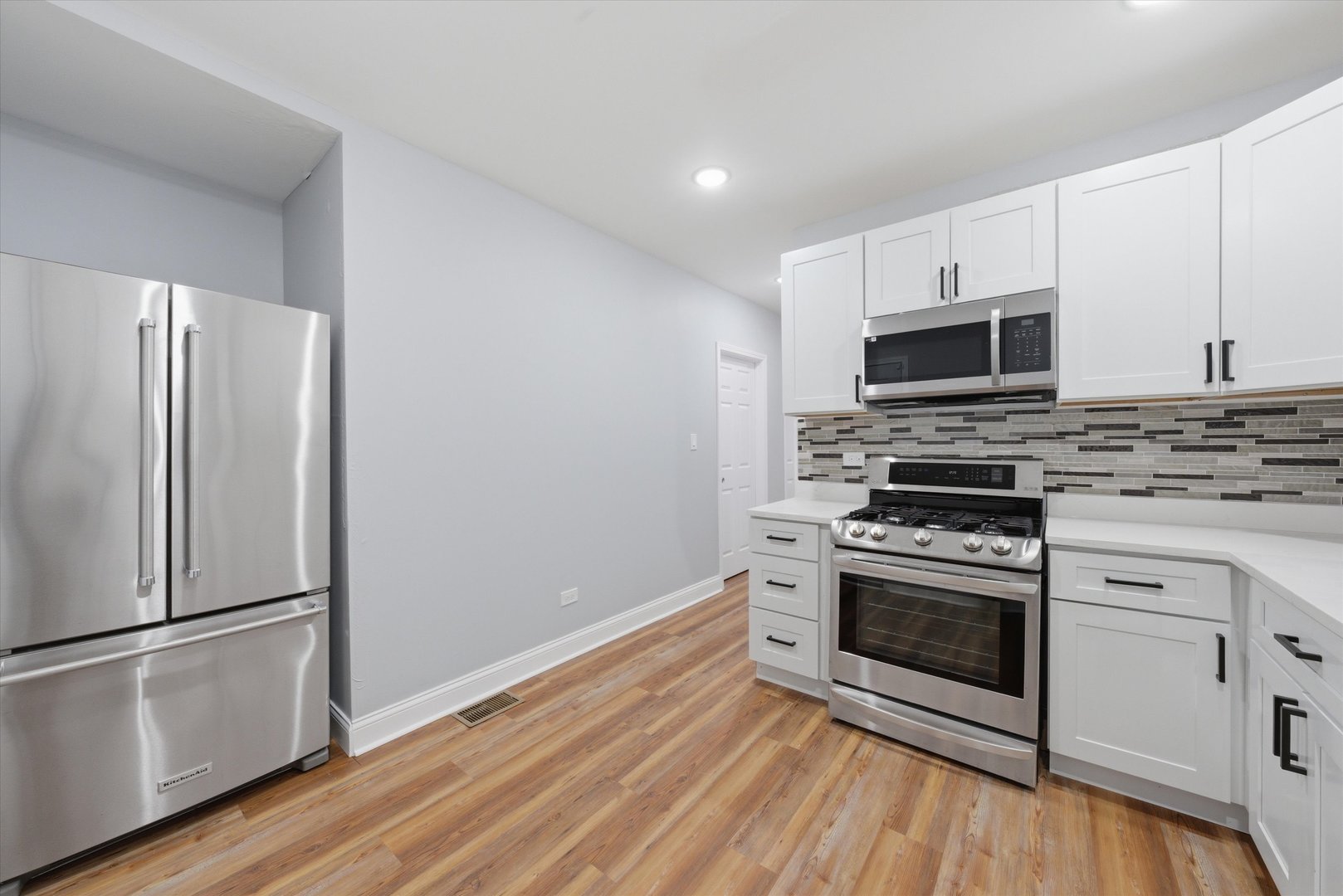 7152 South Racine Avenue Chicago, IL 60636 - Photo 11 of 51