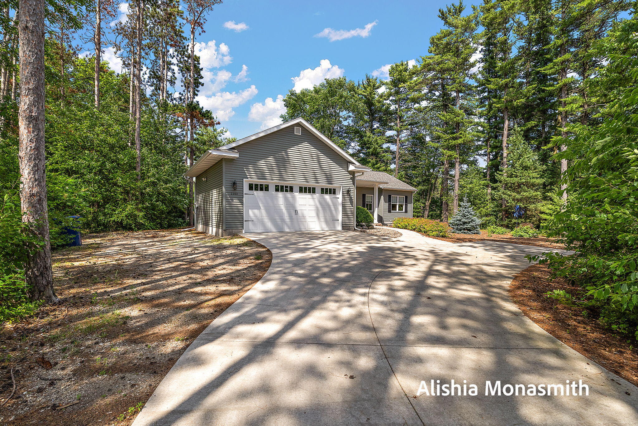 2360 East Mt Garfield Road Muskegon, MI 49444 - Photo 2 of 50 44-web-or-mls-1G1A4385