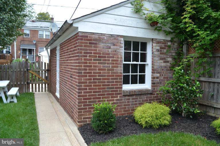 404 Murdock Road Baltimore, MD 21212 - Photo 14 of 29 Exterior (Rear)