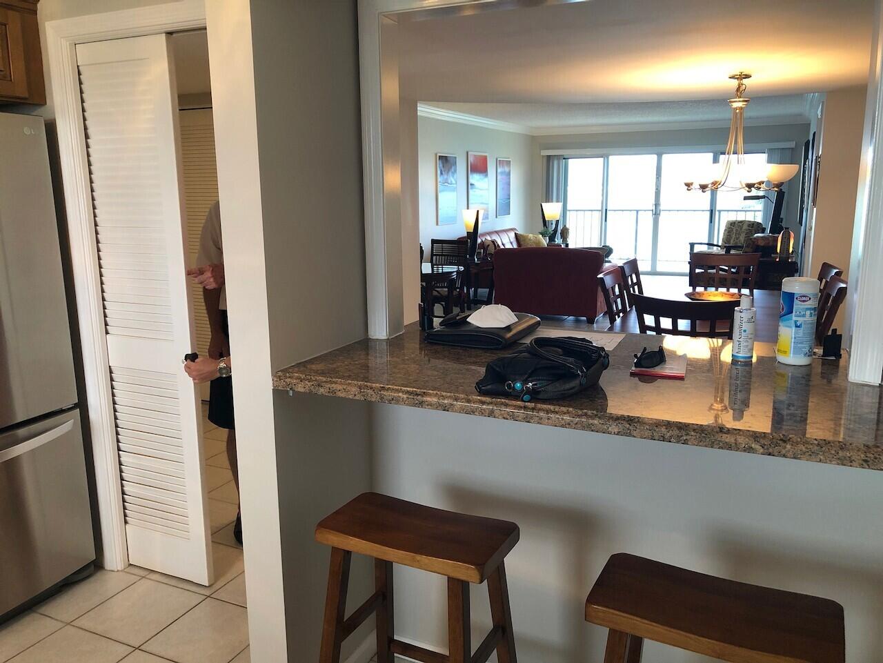 3040 Lake Shore Drive, Unit 504 Riviera Beach, FL 33404 - Photo 13 of 60 LHC 504 - 11