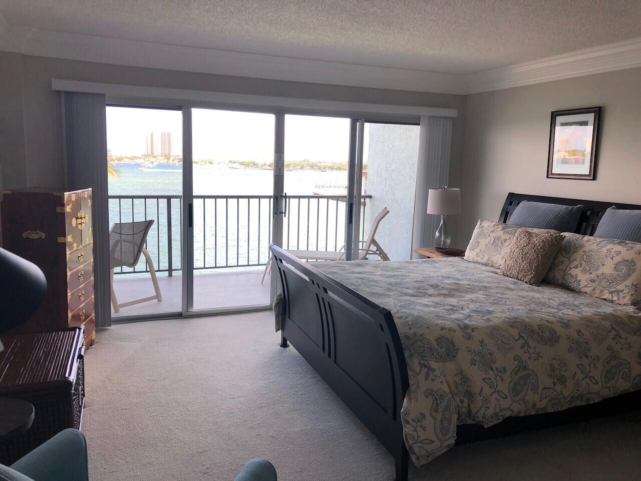 3040 Lake Shore Drive, Unit 504 Riviera Beach, FL 33404 - Photo 16 of 60 LHC 504 - 21