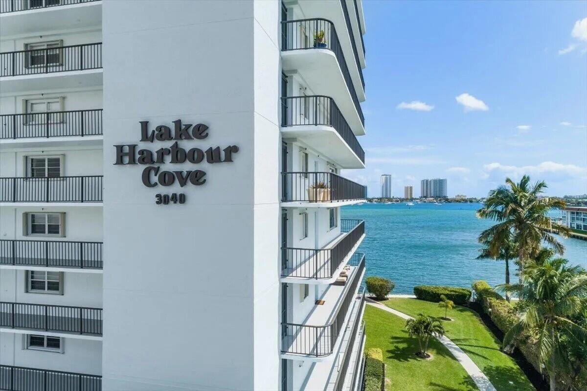 3040 Lake Shore Drive, Unit 504 Riviera Beach, FL 33404 - Photo 53 of 60 Copy of LHC 504 - 64
