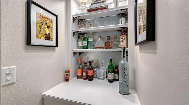 $1,725,000 | 1685 6th Street, Sarasota, FL 34236