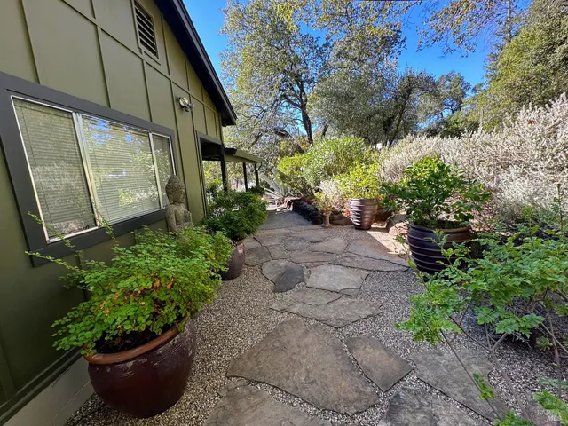 $4,200 | 926 Champion Lane, Deer Park, CA 94576