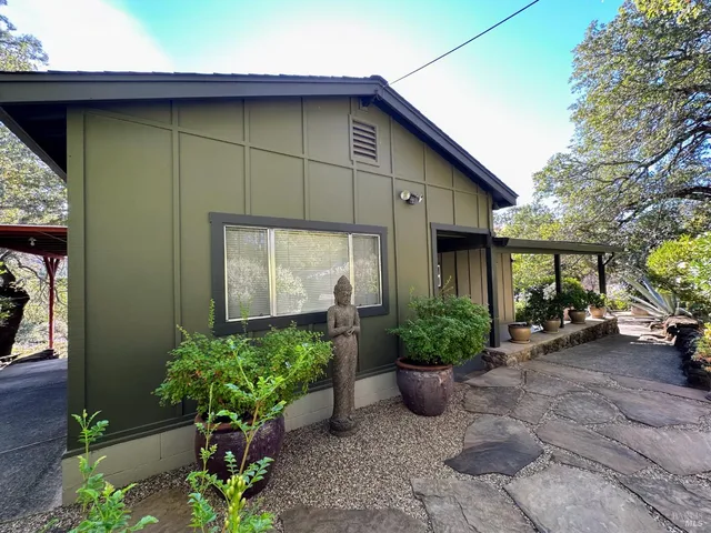 $4,200 | 926 Champion Lane, Deer Park, CA 94576