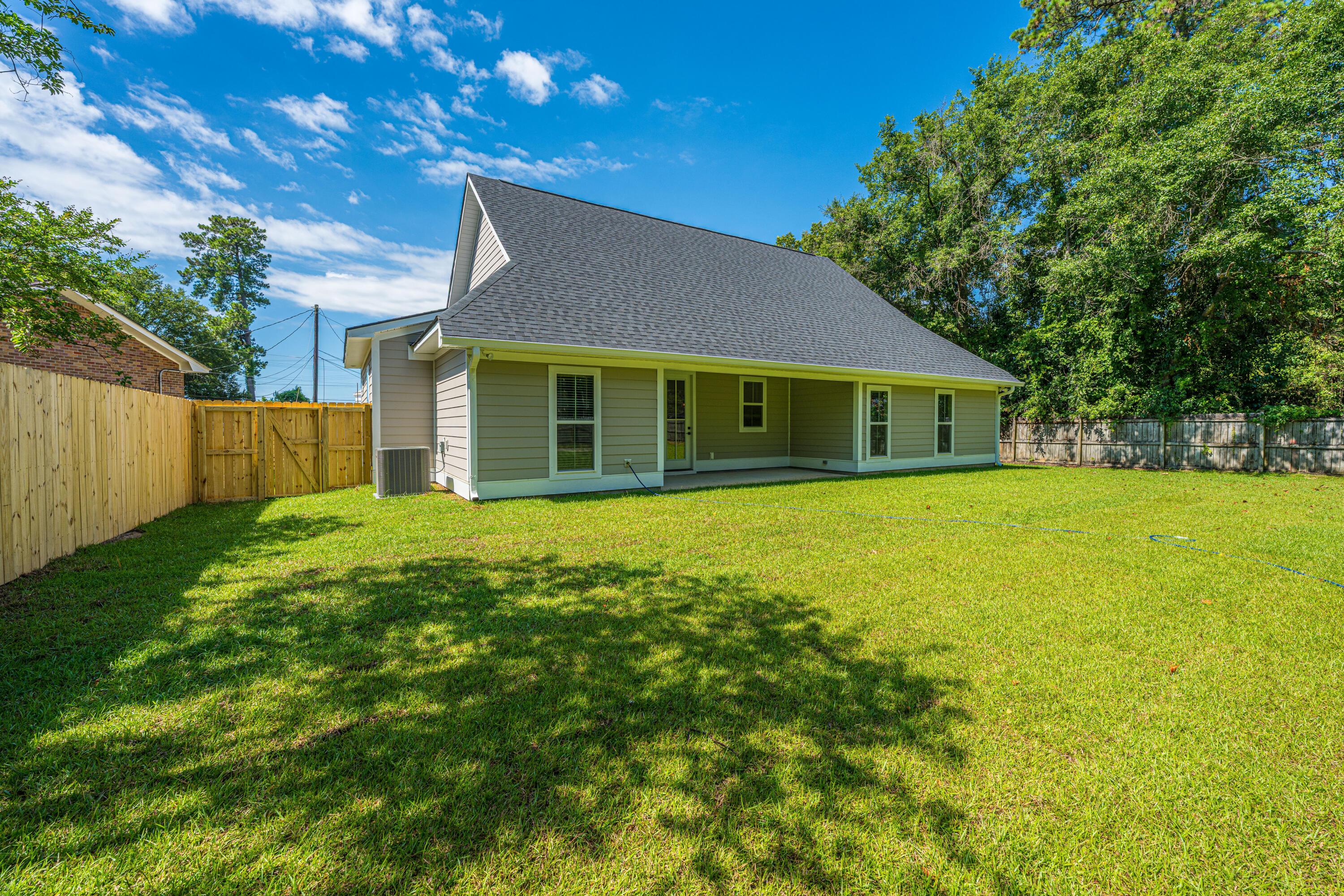 933 Valley Street Hanahan, SC 29410 - Photo 29 of 34 933ValleySt044