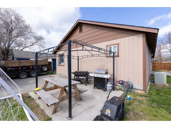 $350,000 | 758 Pleasant Court, The Dalles, OR 97058