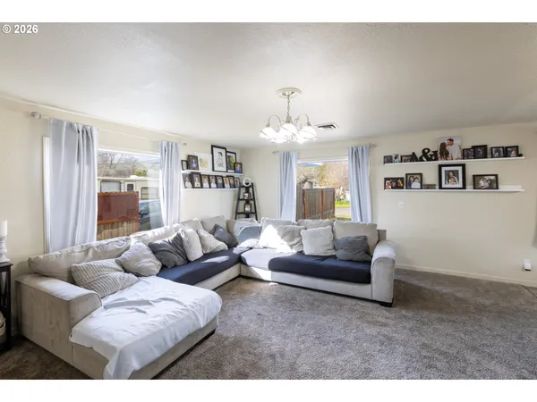 $350,000 | 758 Pleasant Court, The Dalles, OR 97058