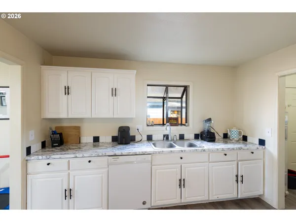 $350,000 | 758 Pleasant Court, The Dalles, OR 97058